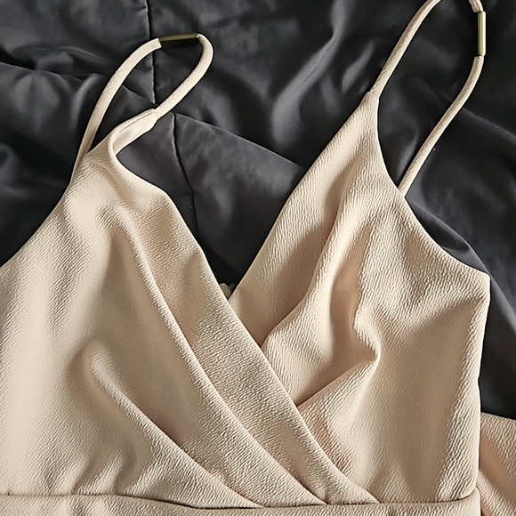 ASOS baby pink midi dress - Picture 2 of 3